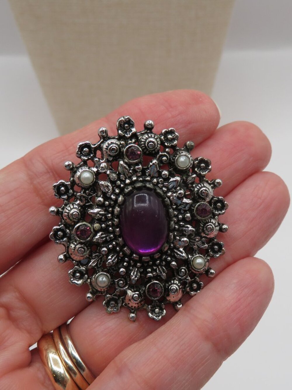 Vintage Sarah Coventry Purple Rhinestones Faux Pearl Silver Tone Brooch Pendant